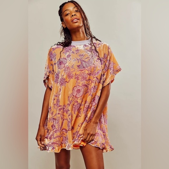 no brand Dresses & Skirts - Orange Oversized Relaxed Short Sleeve Tee